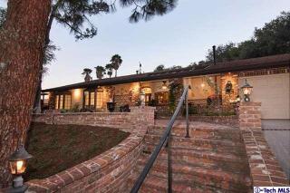 1421 Thurlene Rd, Glendale, CA 91206-1346