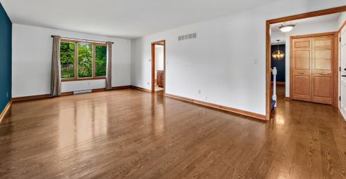 9558 Walnut Dr, Hammond IN  46321-3823 exterior
