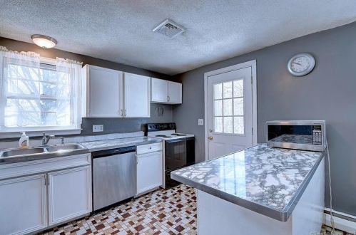 26 Allen Dr, Wapping, CT 06074-3402