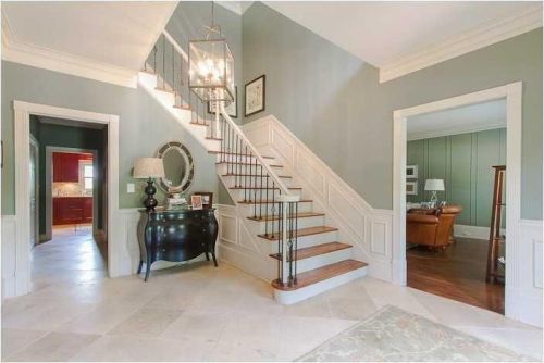 8 Heards Overlook Ct, Atlanta GA  30328-4747 exterior