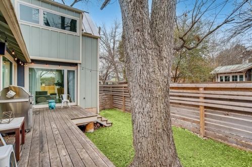 2009 2nd St, Austin TX  78702-4515 exterior