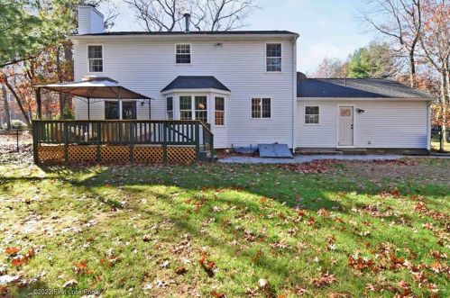 5 Tamarack Trl, Coventry, RI 02816-6460