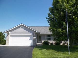 633 Park View St, Pecatonica, IL 61063-9752