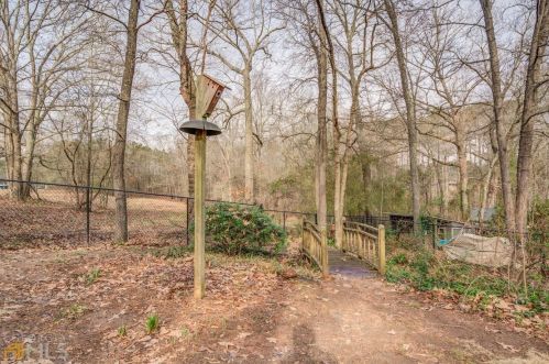 1250 Pine Knoll Ln, Conyers GA  30013-1246 exterior