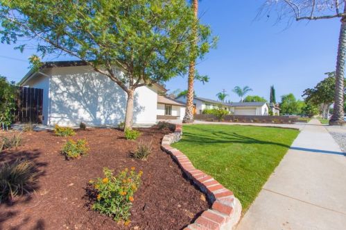 343 Arrowview Dr, Redlands, CA 92373-4931