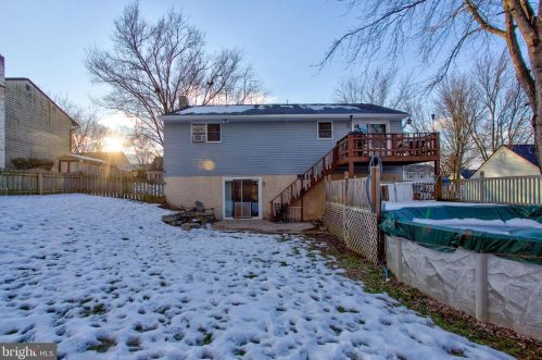 765 Dustin Dr, Lancaster PA  17601-1267 exterior