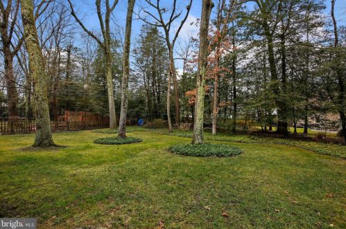 176 Berrywood Dr, Severna Park MD 21146-2033 exterior