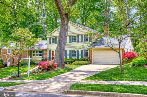 8255 Toll House Rd, Annandale, VA 22003-4627