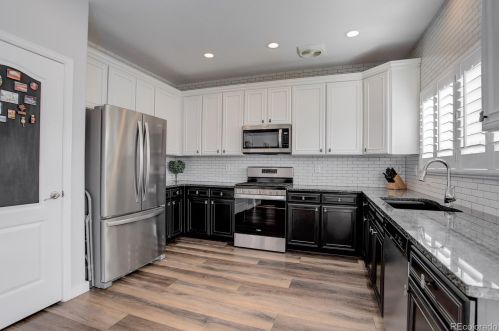 3933 Shawnee Way, Aurora CO  80018-4559 exterior