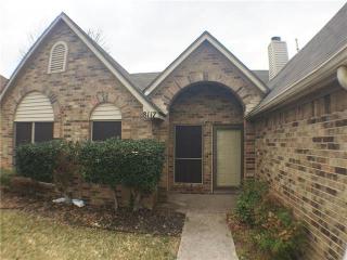 8117 Yacht Club Dr, Rowlett TX  75089-2511 exterior