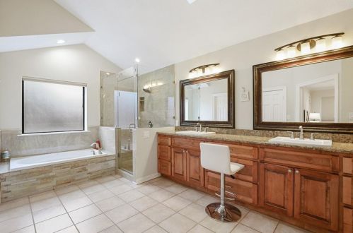 2331 Aberdeen Pl, Carrollton TX 75007-2029 exterior