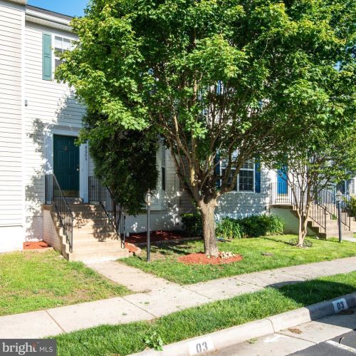 8606 Diver Ct, Bristow, VA 20136-2062