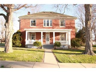 315 4th St, Foster Pond, IL 62298-1338
