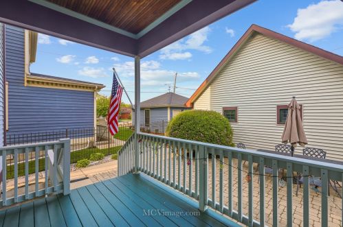 1003 Walter St, Lemont IL  60439-3920 exterior