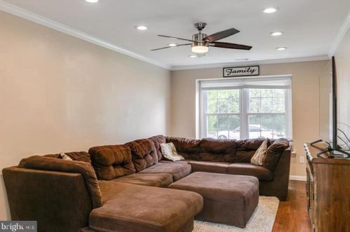 67 Argyle Ave, Blenheim NJ  08012-4564 exterior