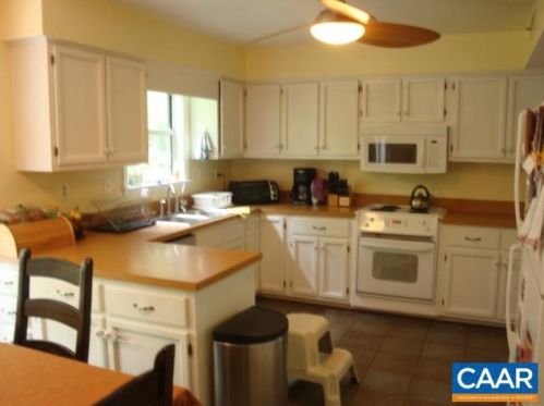 2052 Whispering Woods Dr, Charlottesville VA  22911-7201 exterior