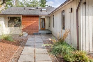 17734 86th Ave, Bothell, WA 98011-1851