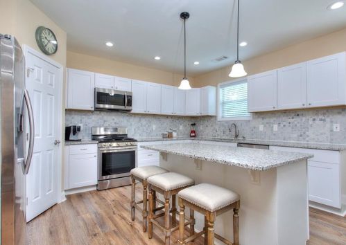 1561 Renaissance Dr, Conyers GA  30012-3896 exterior