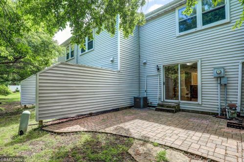 1486 Granada Ave, Saint Paul MN  55128-4225 exterior