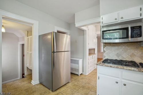 44 Courter Ave, Maplewood NJ  07040-2715 exterior