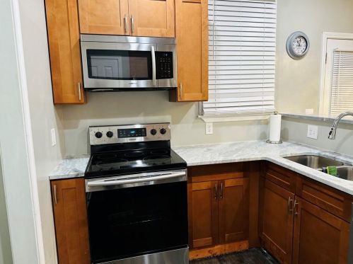 558 Jones Ave, Atlanta GA  30314-4443 exterior