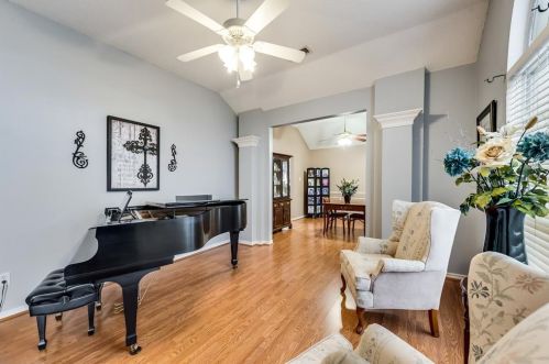 4909 Springtree Ln, Garland TX  75048-4189 exterior