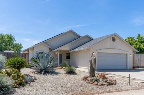 2245 Moyer Way, Chico, CA 95926-2010