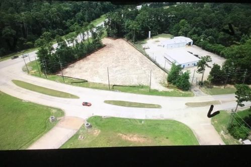 2229 Teas Nursery Rd, Conroe TX  77304-4616 exterior