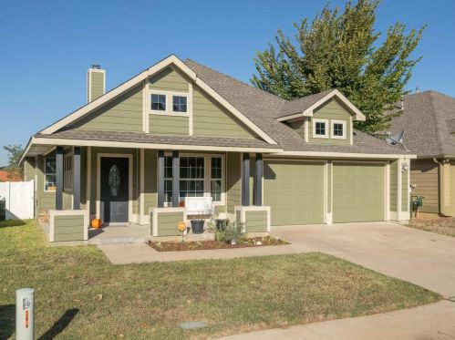 1633 Mary Ln, Aubrey, TX 76227-5707