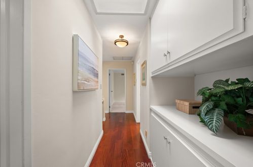 1430 Greenbriar Rd, Glendale CA  91207-1053 exterior