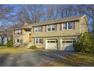60 Potomac Ln, Southington, CT 06489-4324