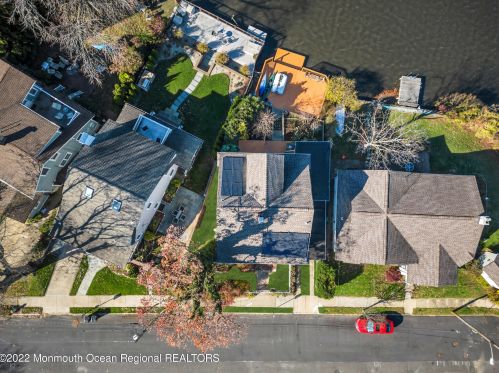 1503 Comstock St, Tinton Falls NJ  07712-5009 exterior