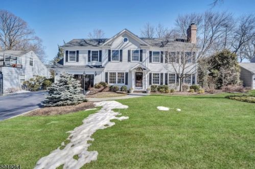 24 Oak Dr, Chatham Township, NJ 07928-1852