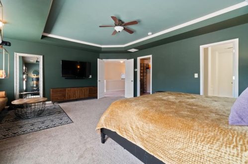 421 Fernbay Dr, Atlanta GA  30331-8957 exterior