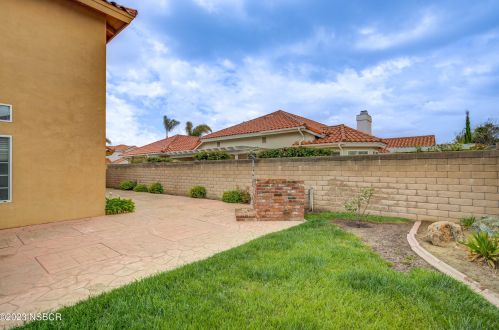 2418 Sandpiper Dr, Santa Maria CA  93455-1521 exterior