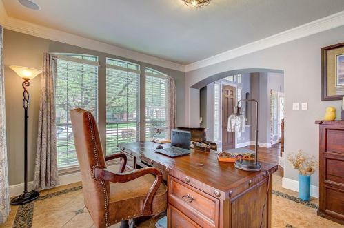 1408 Flowers Dr, Carrollton TX 75007-1470 exterior