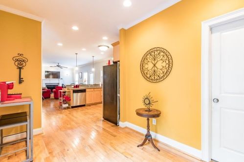 1758 Marietta Rd, Atlanta GA  30318-2735 exterior