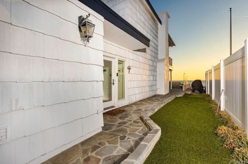 35535 Beach Rd, Dana Point, CA 92624-1709