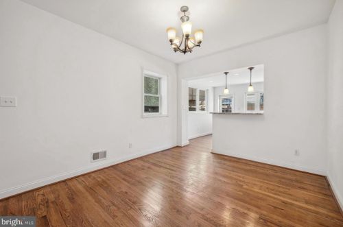 2236 13th St, Philadelphia, PA 19133-1009