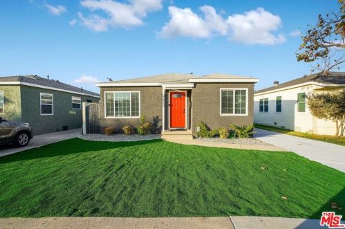 4853 136th St, Hawthorne, CA 90250-5631