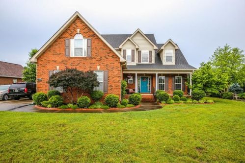 2353 Saint Andrews Dr, Murfreesboro, TN 37128-5883