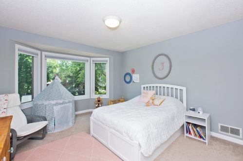 13615 Garrett Ave, Saint Paul MN  55124-7647 exterior