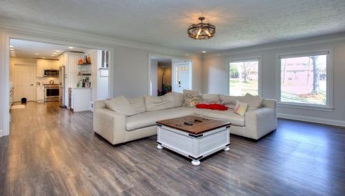 4624 Rivercliff Dr, Lilburn GA  30047-4735 exterior