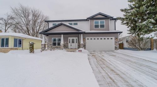 8027 Monaldi Dr, Hammond, IN 46321-1306