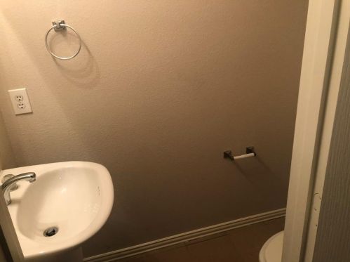 240 Creek Cove Dr, Dallas TX  75217-5618 exterior