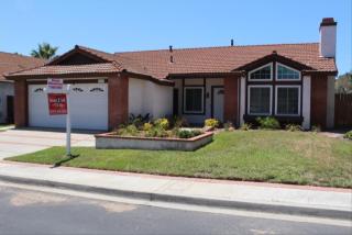 10232 Paseo Park Dr, Lakeside, CA 92040-2704