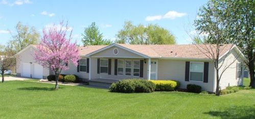 989 230th St, Devon, KS 66701-2276