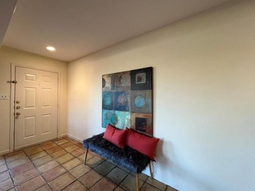 9003 Arbor Oaks Cv, Austin TX  78759-7108 exterior