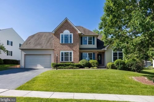 544 Bald Eagle Ct, Lancaster PA  17601-1180 exterior