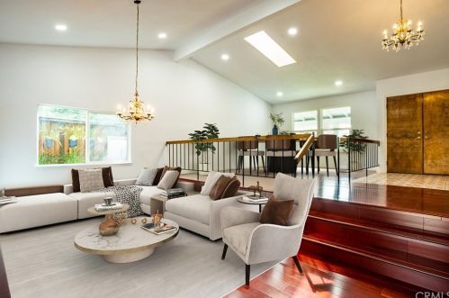 813 Las Lomas Dr, Milpitas, CA 95035-4526